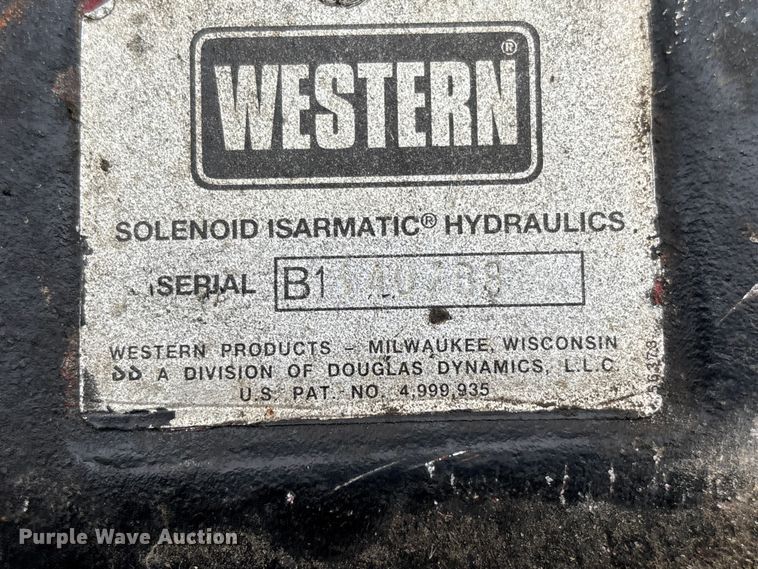 image for item FB3350 2000 Ford F350 Super Duty flatbed pickup truck