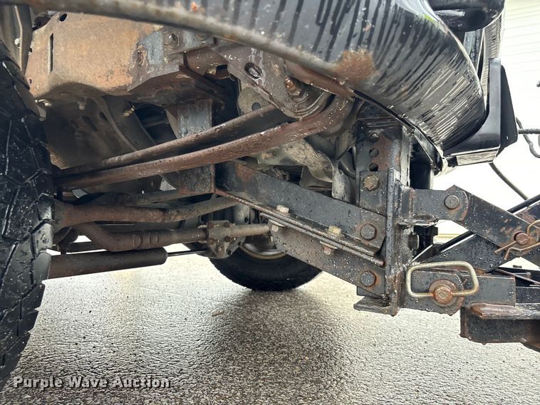 image for item FB3350 2000 Ford F350 Super Duty flatbed pickup truck