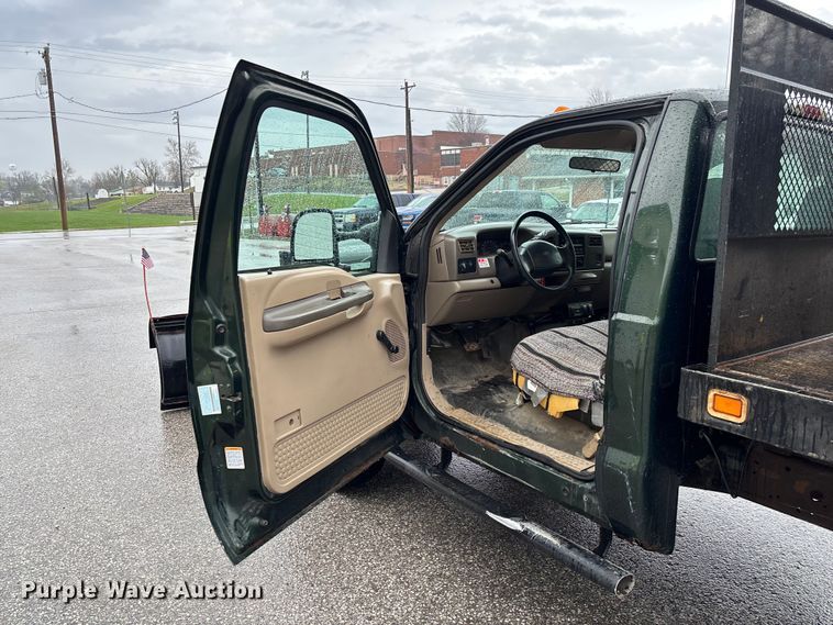 image for item FB3350 2000 Ford F350 Super Duty flatbed pickup truck