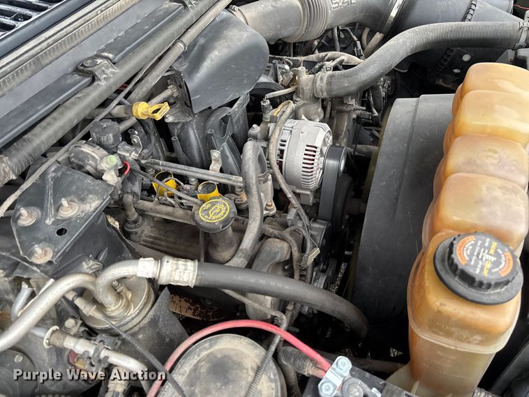 image for item FB3350 2000 Ford F350 Super Duty flatbed pickup truck