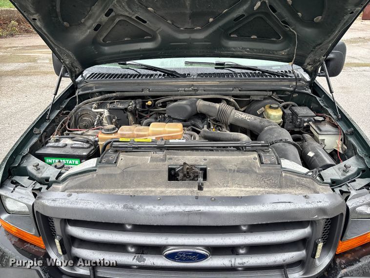 image for item FB3350 2000 Ford F350 Super Duty flatbed pickup truck