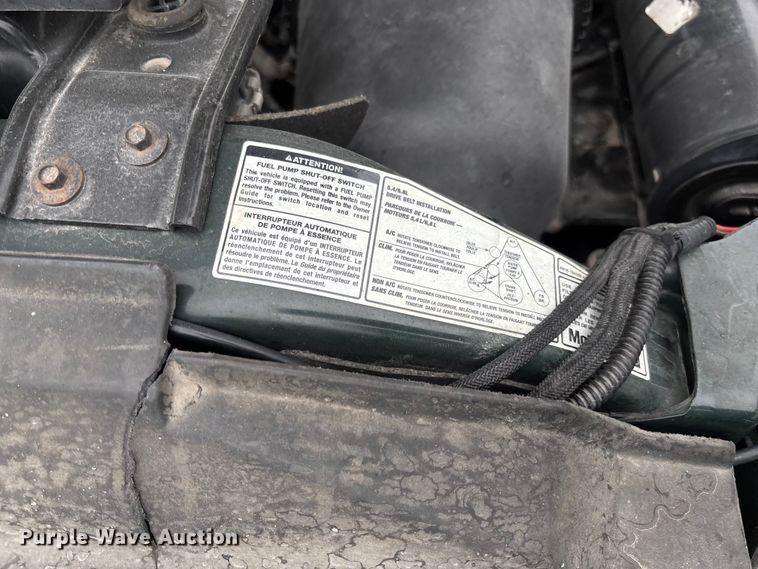 image for item FB3350 2000 Ford F350 Super Duty flatbed pickup truck