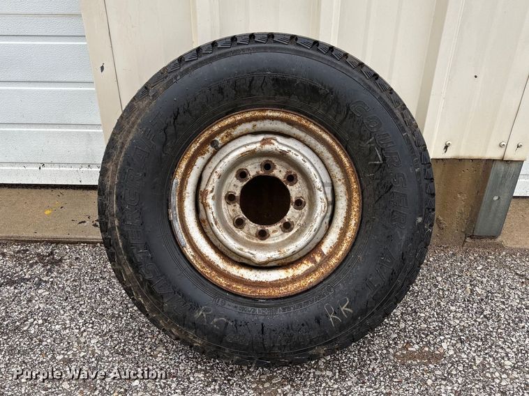 image for item FB3350 2000 Ford F350 Super Duty flatbed pickup truck