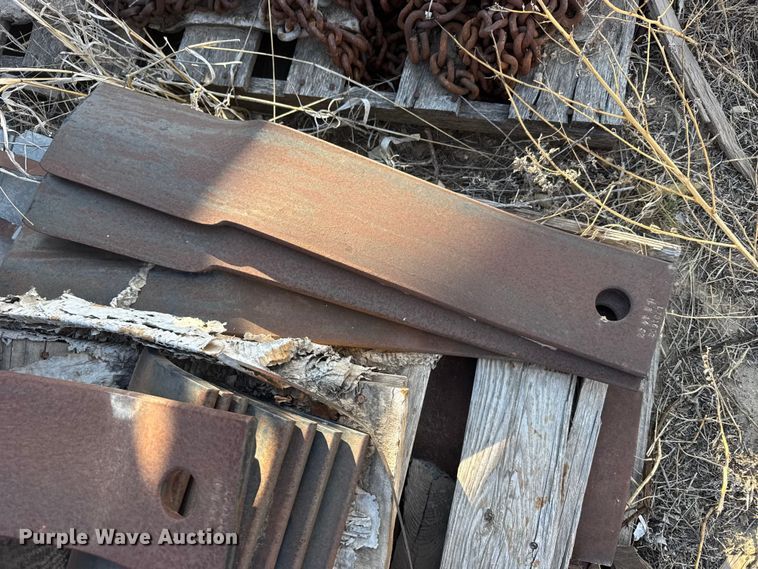 image for item FB7147 Mower blades