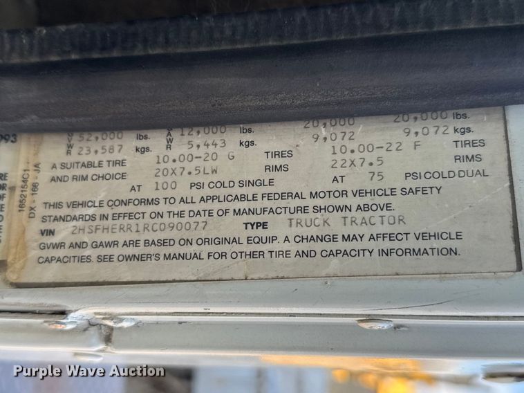 image for item FB7148 1994 International 9400 semi truck