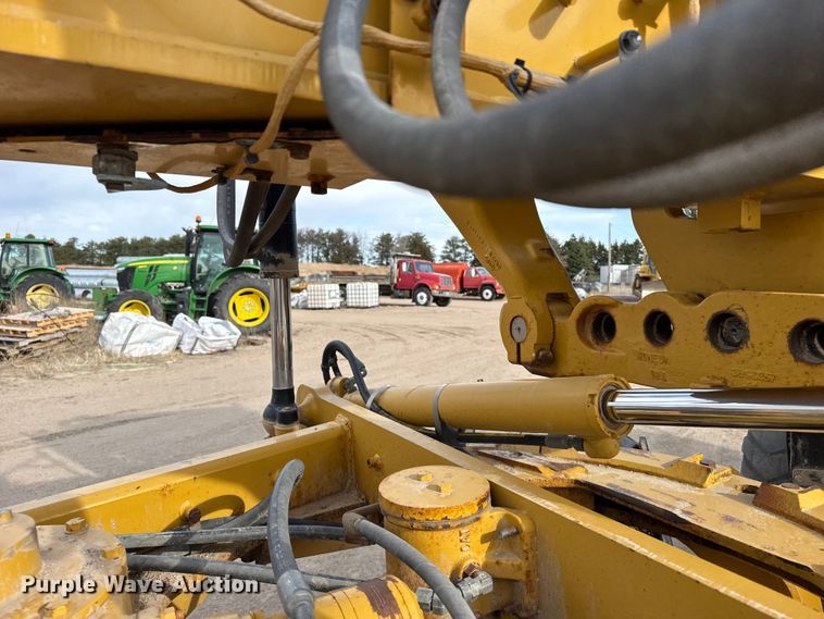 image for item FB7149 2015 Caterpillar 12M3 motor grader