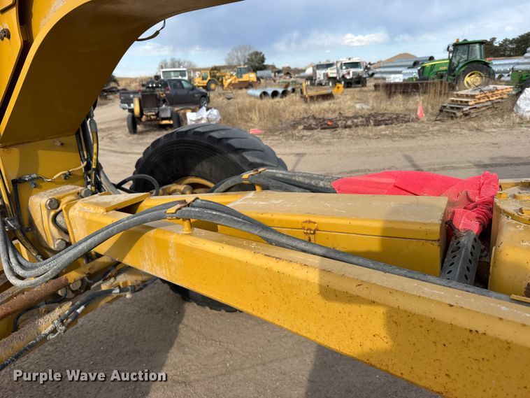 image for item FB7149 2015 Caterpillar 12M3 motor grader