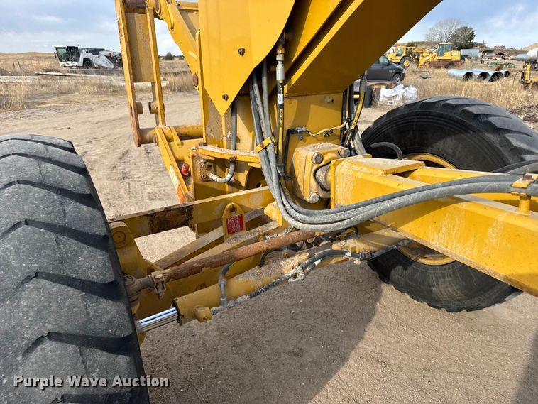 image for item FB7149 2015 Caterpillar 12M3 motor grader