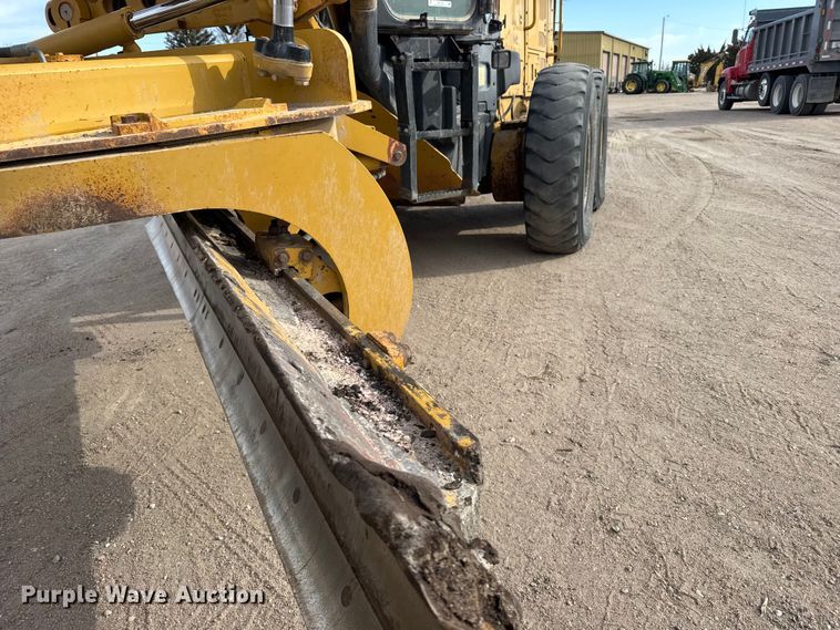 image for item FB7149 2015 Caterpillar 12M3 motor grader