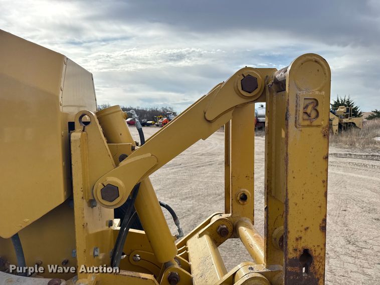 image for item FB7149 2015 Caterpillar 12M3 motor grader