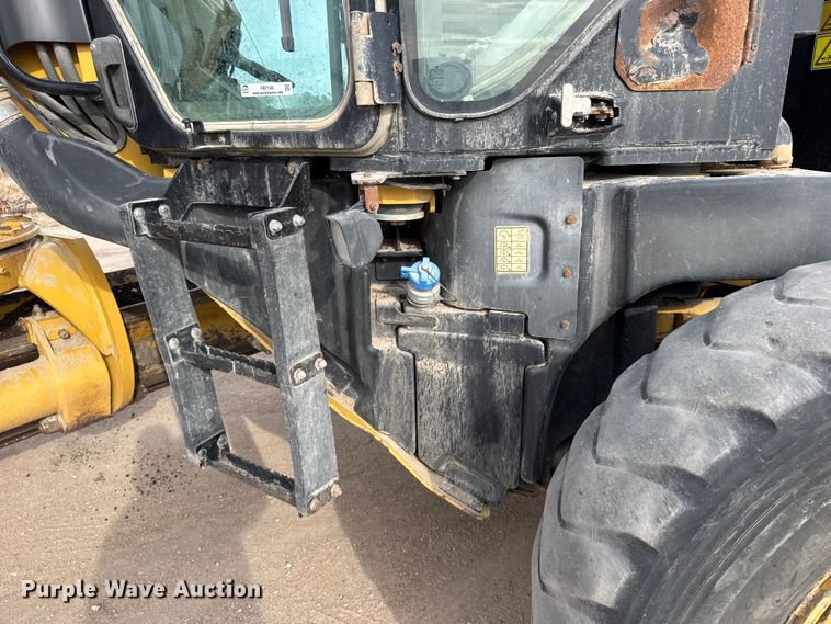 image for item FB7149 2015 Caterpillar 12M3 motor grader