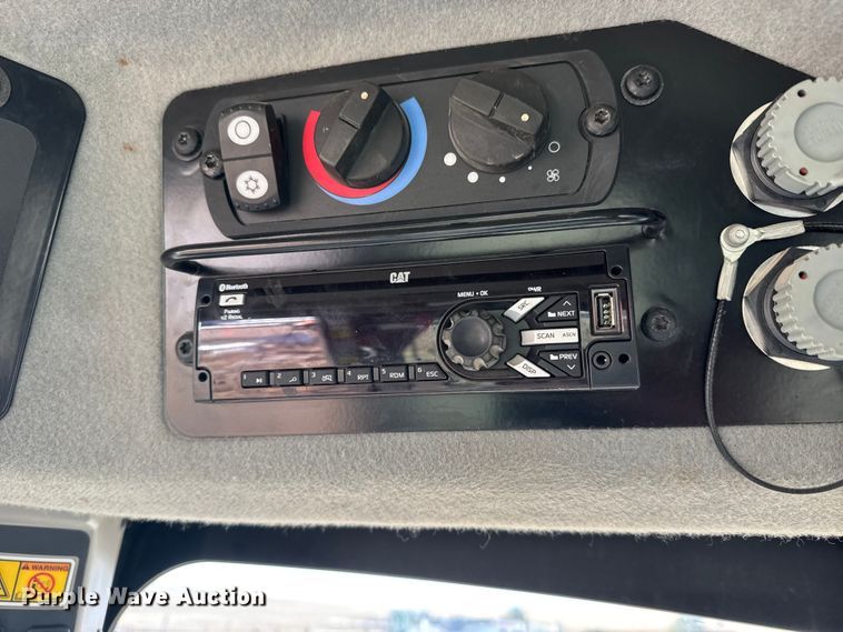 image for item FB7149 2015 Caterpillar 12M3 motor grader