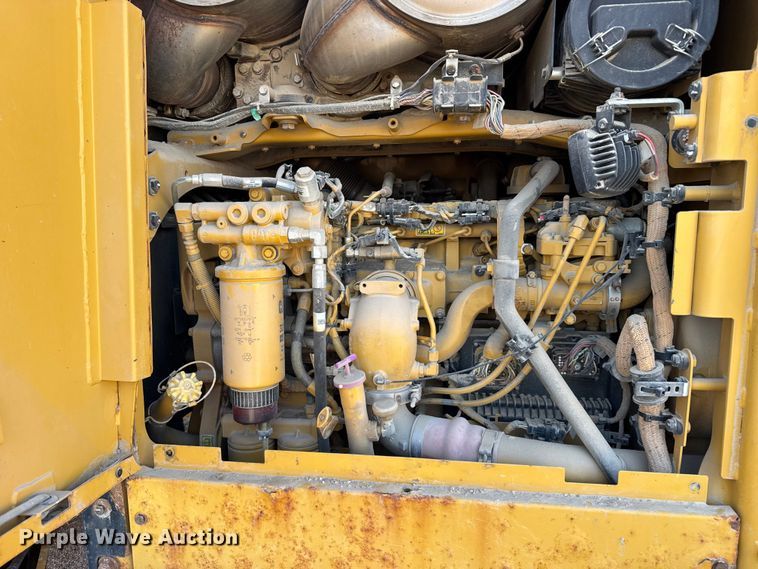 image for item FB7149 2015 Caterpillar 12M3 motor grader