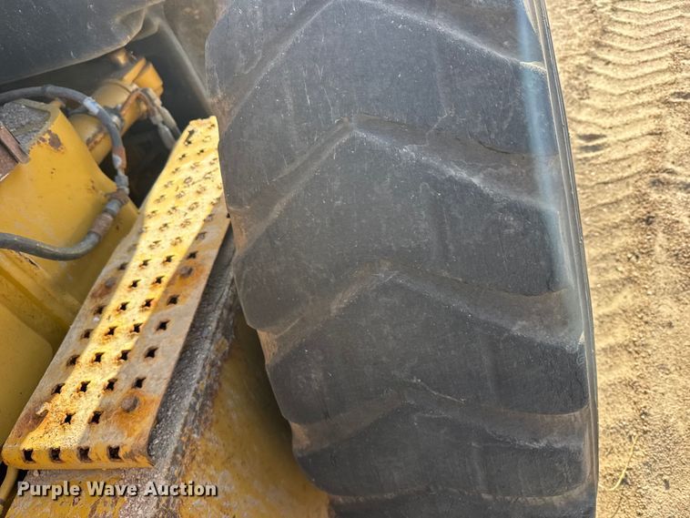 image for item FB7149 2015 Caterpillar 12M3 motor grader