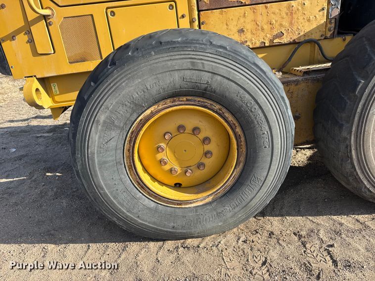 image for item FB7149 2015 Caterpillar 12M3 motor grader