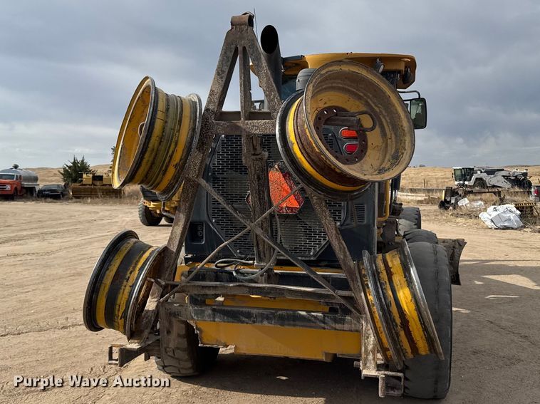 image for item FB7150 2014 John Deere 670G motor grader