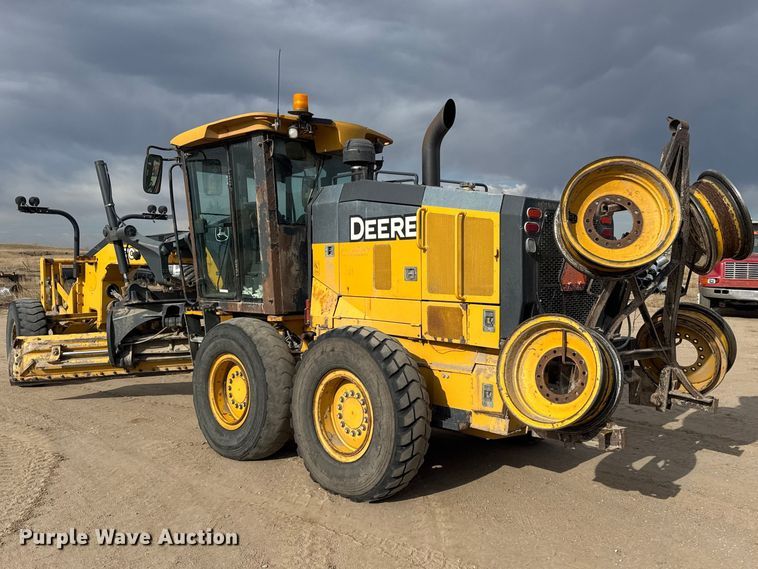 image for item FB7150 2014 John Deere 670G motor grader