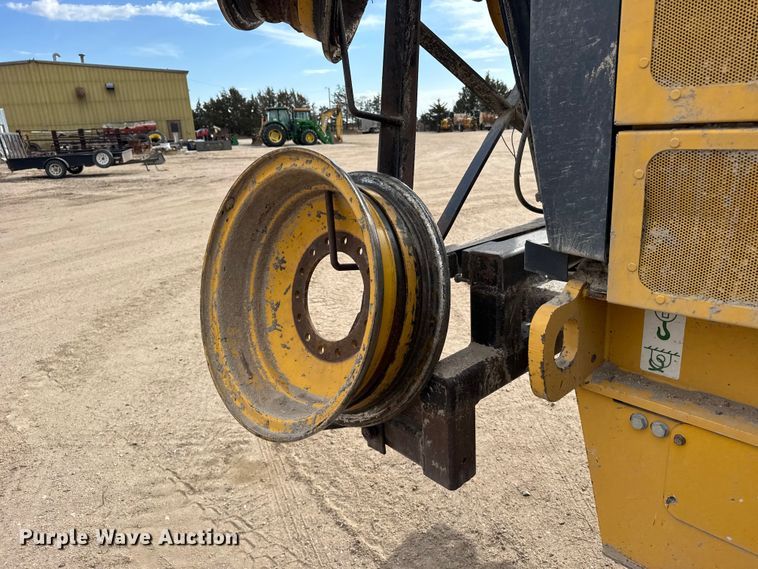 image for item FB7150 2014 John Deere 670G motor grader