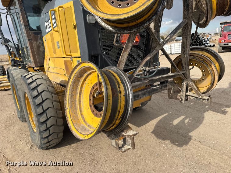 image for item FB7150 2014 John Deere 670G motor grader