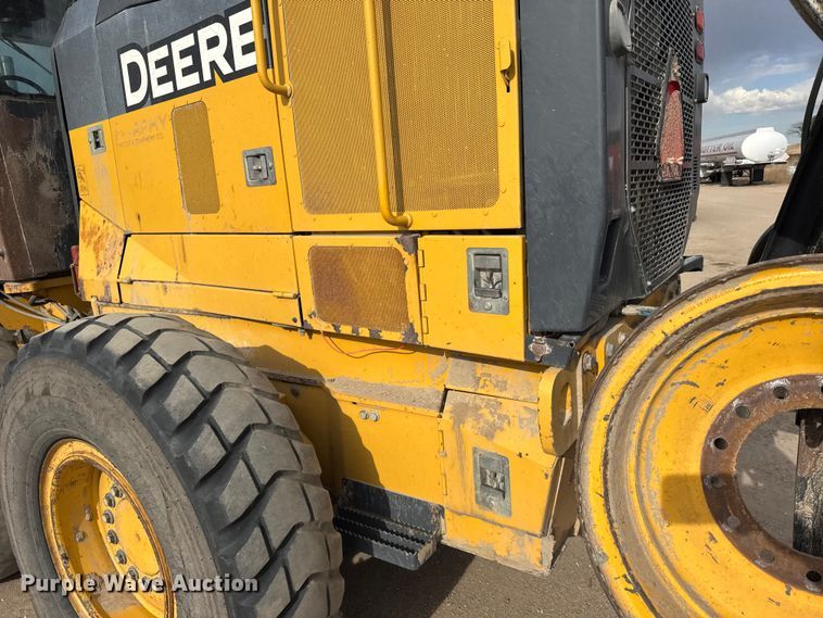 image for item FB7150 2014 John Deere 670G motor grader