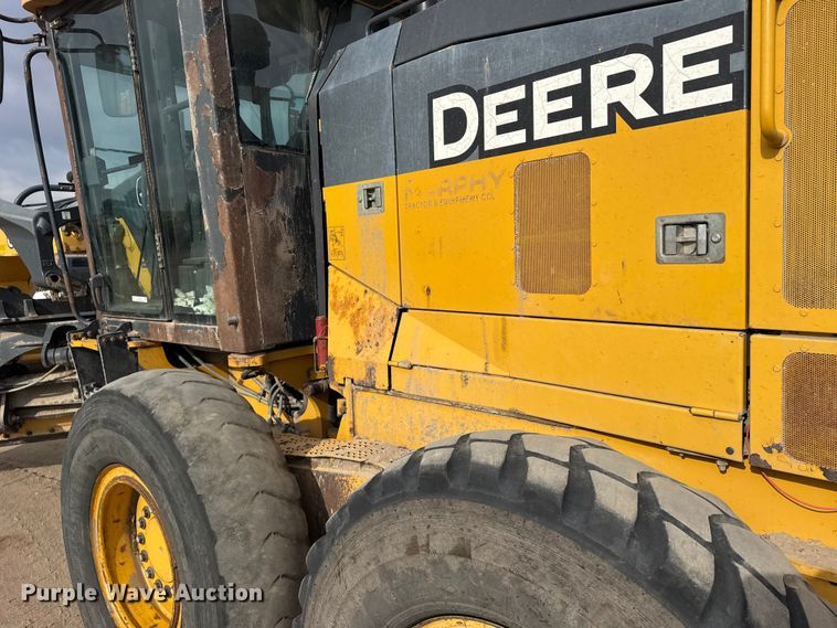image for item FB7150 2014 John Deere 670G motor grader
