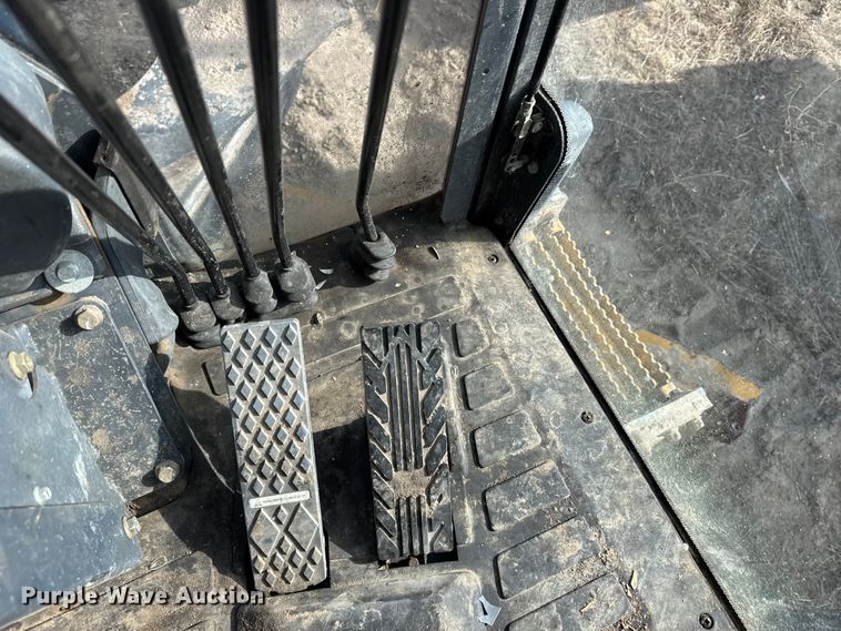 image for item FB7150 2014 John Deere 670G motor grader