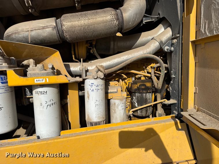 image for item FB7150 2014 John Deere 670G motor grader