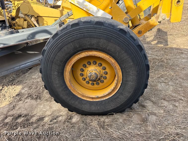 image for item FB7150 2014 John Deere 670G motor grader