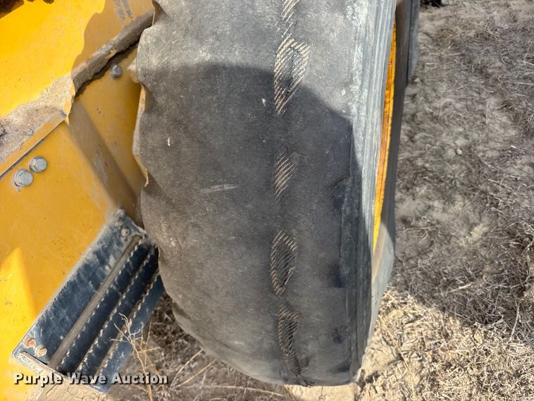 image for item FB7150 2014 John Deere 670G motor grader