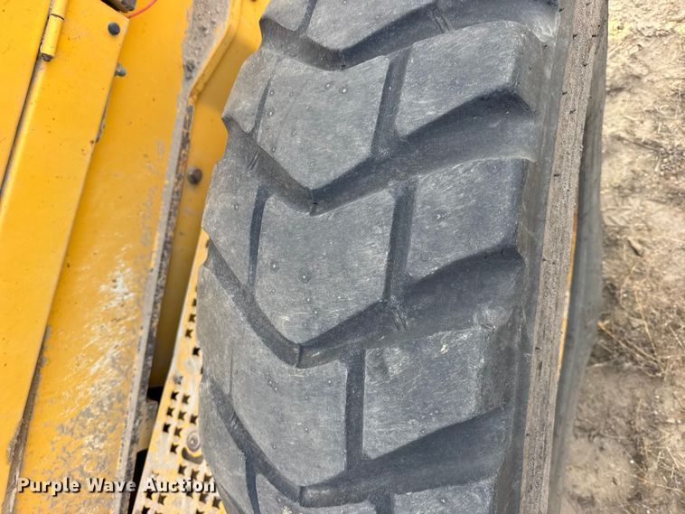 image for item FB7150 2014 John Deere 670G motor grader