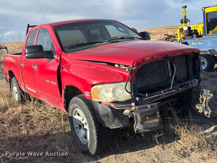 image for item FB7151 2003 Dodge Ram 1500 Ext. Cab pickup truck