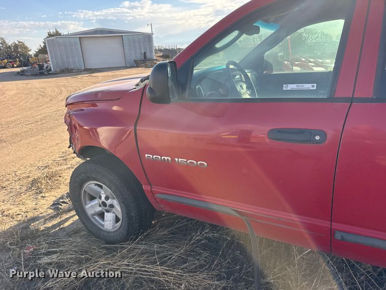 image for item FB7151 2003 Dodge Ram 1500 Ext. Cab pickup truck