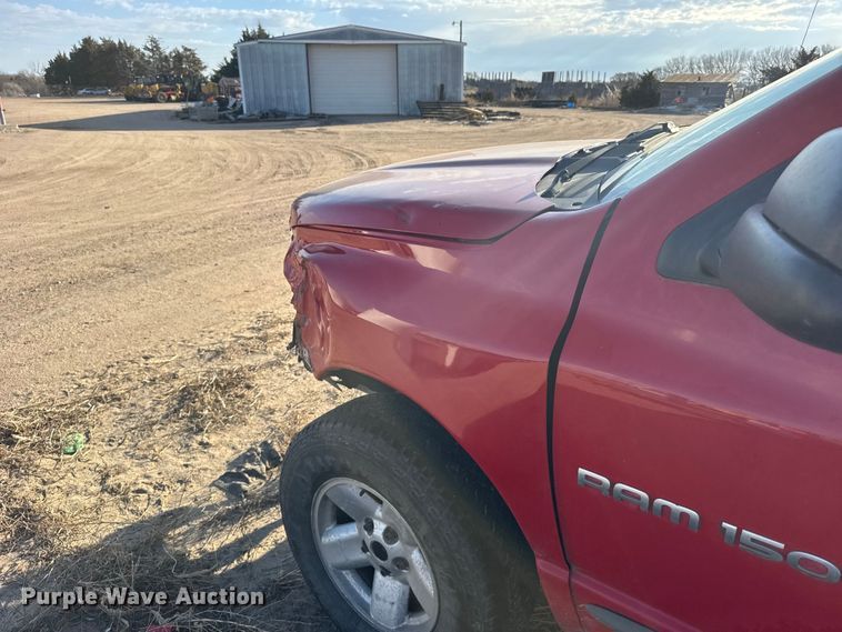 image for item FB7151 2003 Dodge Ram 1500 Ext. Cab pickup truck