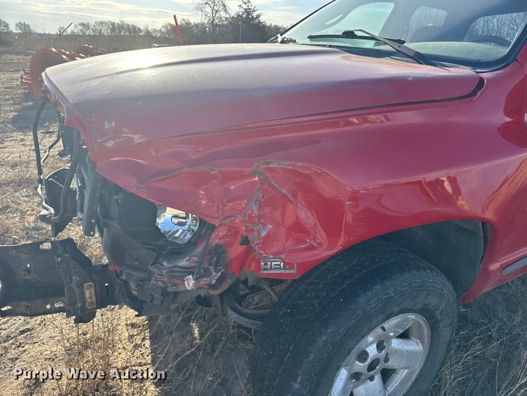 image for item FB7151 2003 Dodge Ram 1500 Ext. Cab pickup truck