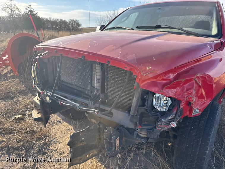 image for item FB7151 2003 Dodge Ram 1500 Ext. Cab pickup truck