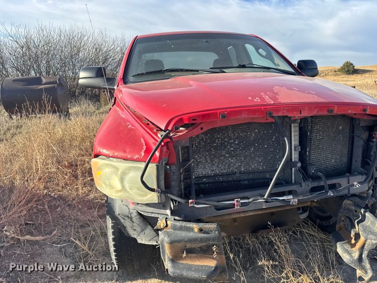 image for item FB7151 2003 Dodge Ram 1500 Ext. Cab pickup truck