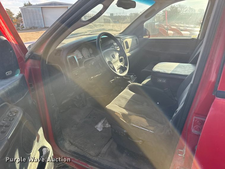 image for item FB7151 2003 Dodge Ram 1500 Ext. Cab pickup truck