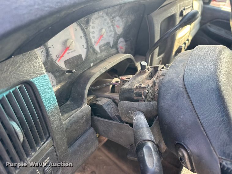 image for item FB7151 2003 Dodge Ram 1500 Ext. Cab pickup truck