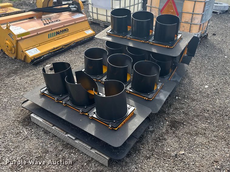 image for item FB7158 Traffic signals