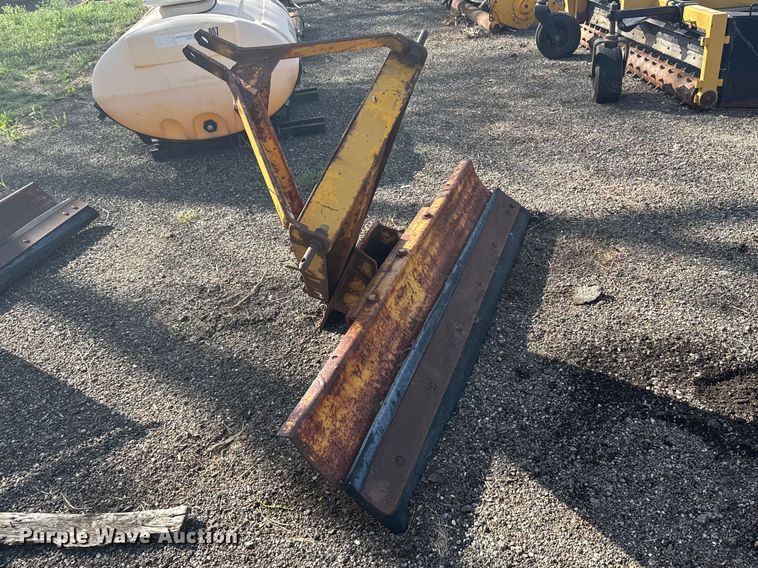 image for item FB7164 Blade