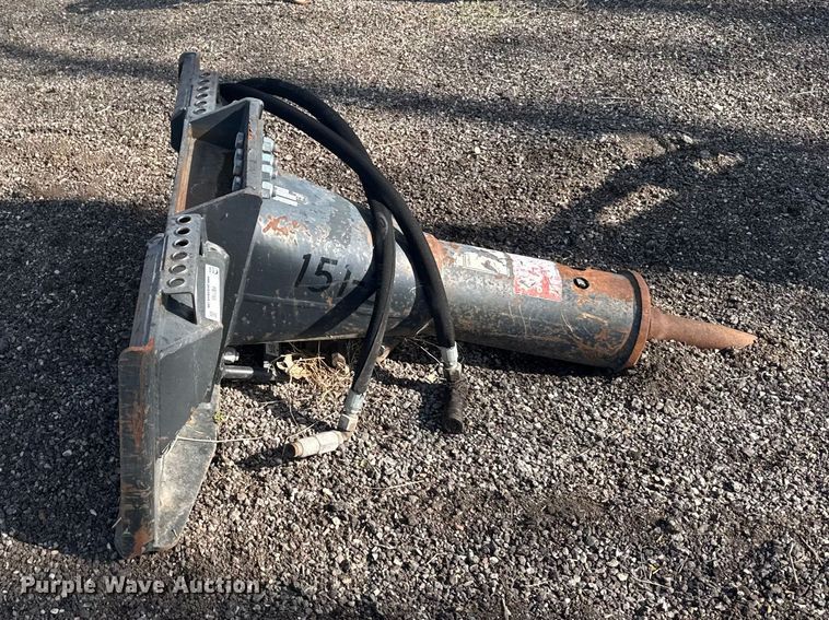 image for item FB7165 2012 Bobcat HB 880 skid steer breaker