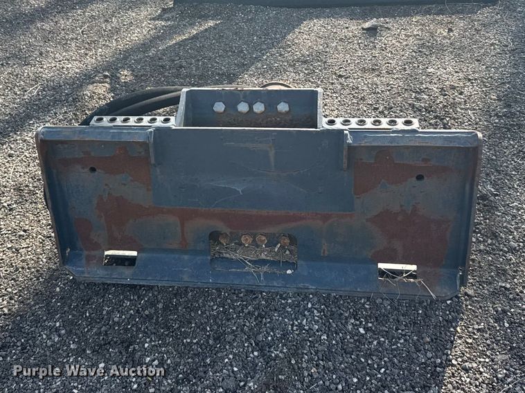 image for item FB7165 2012 Bobcat HB 880 skid steer breaker