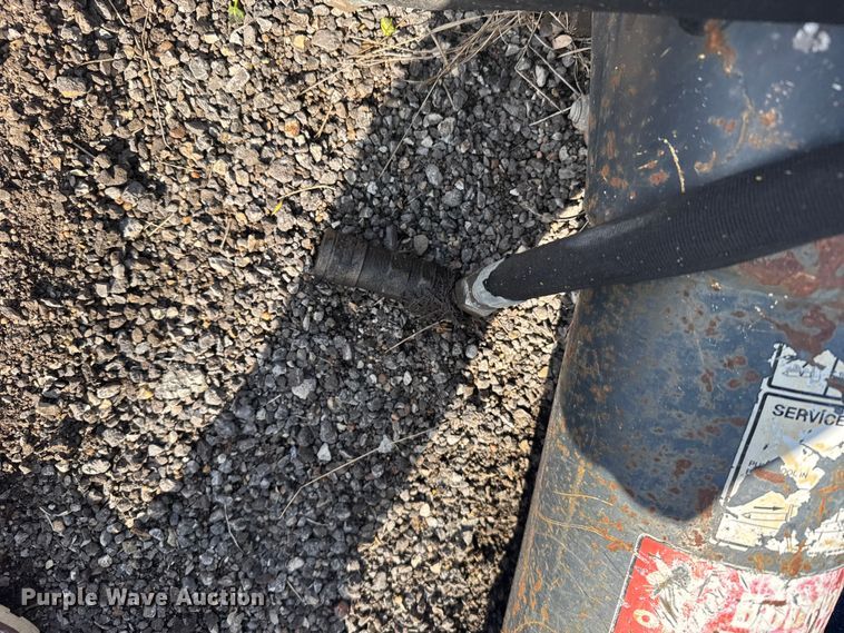 image for item FB7165 2012 Bobcat HB 880 skid steer breaker