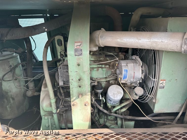image for item FB7166 Sullair 175 air compressor