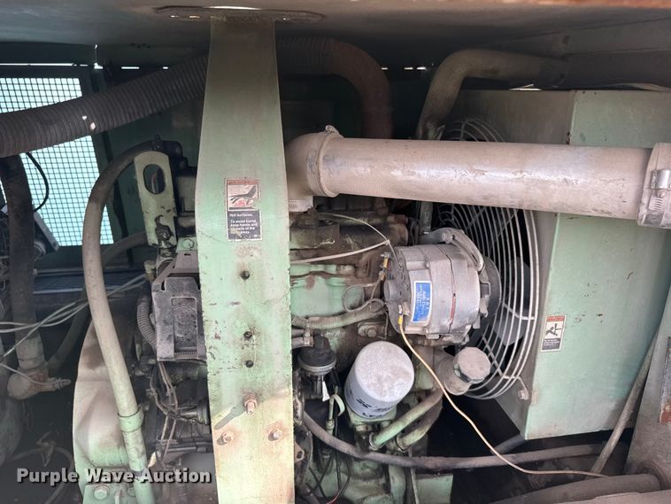 image for item FB7166 Sullair 175 air compressor