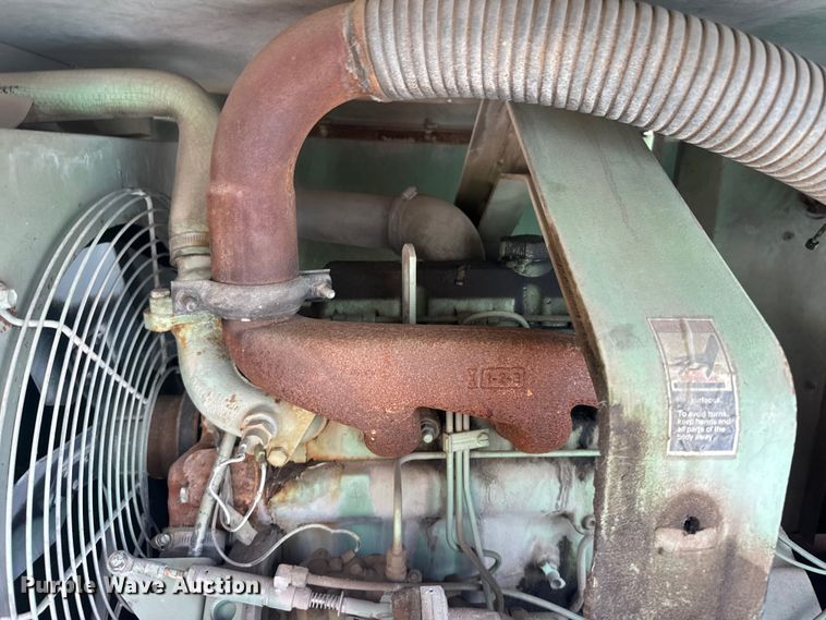 image for item FB7166 Sullair 175 air compressor