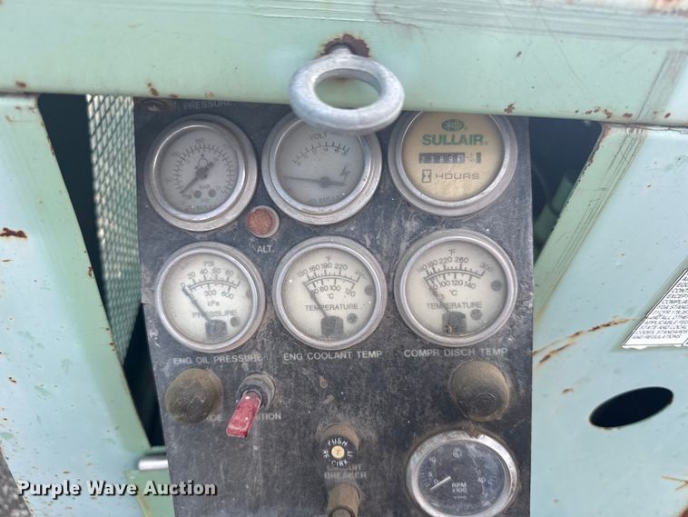 image for item FB7166 Sullair 175 air compressor
