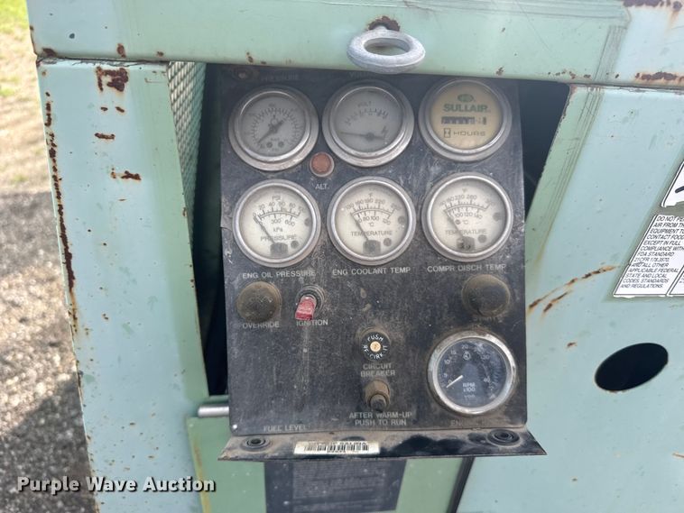 image for item FB7166 Sullair 175 air compressor