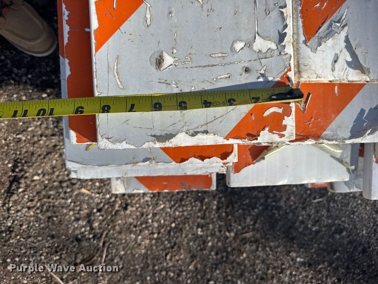 image for item FB7167 (96) barricade cross-members