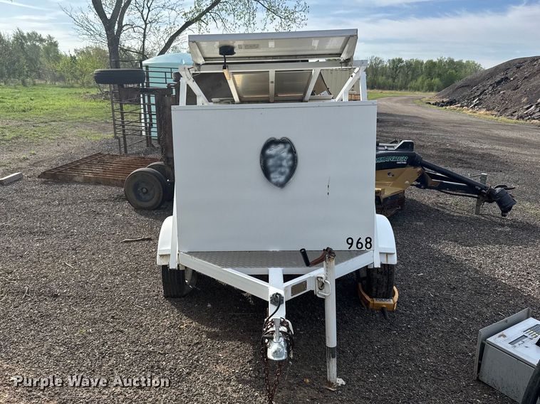 image for item FB7170 1995 Kustom Signals radar trailer